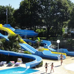 Camping Mobil Xxl 4 - Les Jardins Du Morbihan, Monterblanc